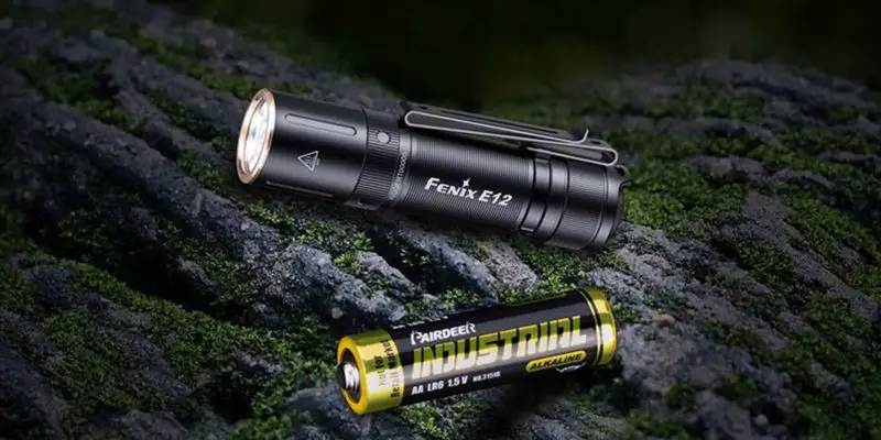 best pocket flashlight 2022