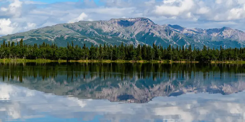 state with the most lakes